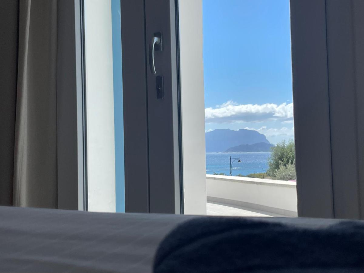 Domus De Diana Bed & Breakfast ออลเบีย ภายนอก รูปภาพ